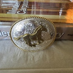 Montana Silversmiths Oval Western Horse Belt Buckle Silver/Gold Rope Edge