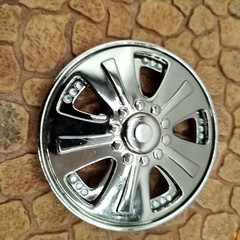Spinning Tire Rim Wheel Spinner Cut-Out Alloy Belt Buckle Chrome