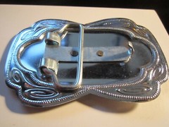 VINTAGE HORSE WITH HORSE SHOE THEME BELT BUCKLE- GW-9