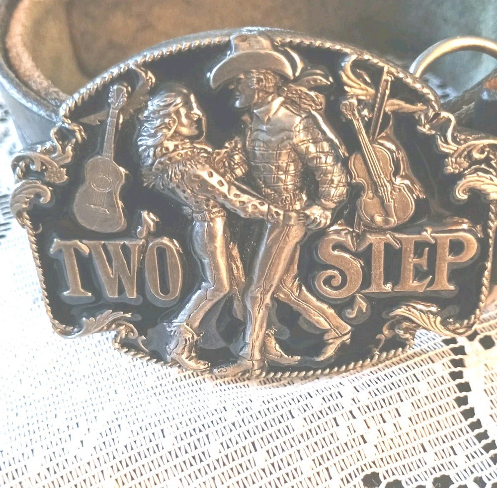 TWO STEP Belt Buckle 1994 Siskiyou Buckle Co. #N-7 Cowboy Western USA W/36&Prime; Belt