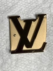 LOUIS VUITTON Gold tone Buckle