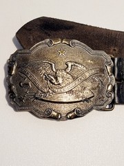 VTG GANDER MOUNTAIN « THE RIGHT TO KEEP & BEAR ARMS » BUCKLE AND LEATHER BELT-1975