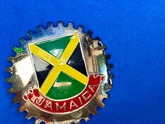 Jamaica Flag colors on Lg. silver color GEAR SHAPED SHIELD BELT BUCKLE ARTIFAKT