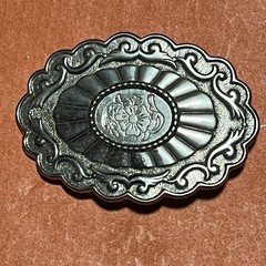 VTG Western Floral Oval BeltBuckle Silver Tone Scalloped Scrollwork Sunburst B21