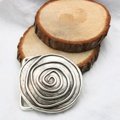 Round Belt Buckle With Asymmetrical Spiral, Irregular Design
