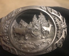 MEN&rsquo;S PEWTER ? 1990 C + J INC DEER SCENE AND ANTLER BELT BUCKLE MADE IN USA