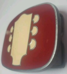 Belt Buckle – Guitar Tuning Head – RJ – 3 »x2.25 » Cream & Burgundy Pewter TNN