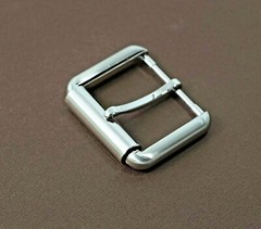 New 1 1/2&Prime; (#61) pin roller buckle, brushed nickel finish jean casual USA