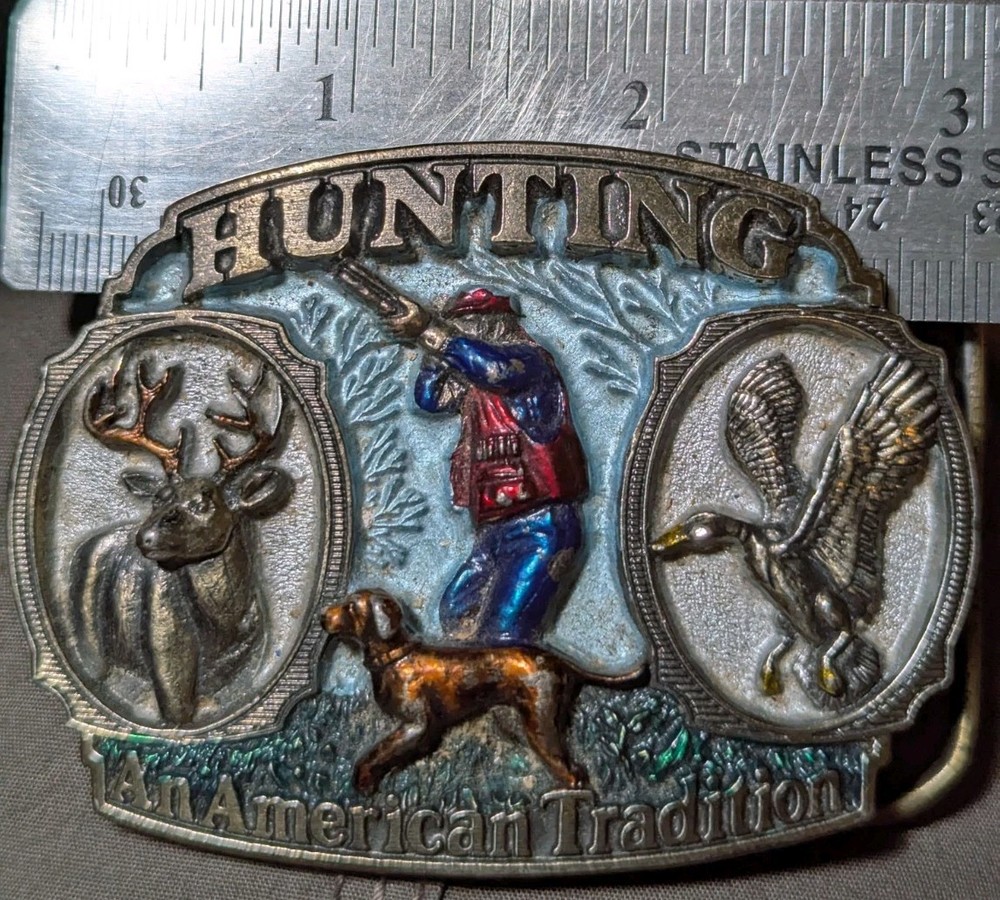 AMERICAN TRADITION HUNTING MADE IN USA BELT BUCKLE #1817 ENAMEL BRASS Free Ship