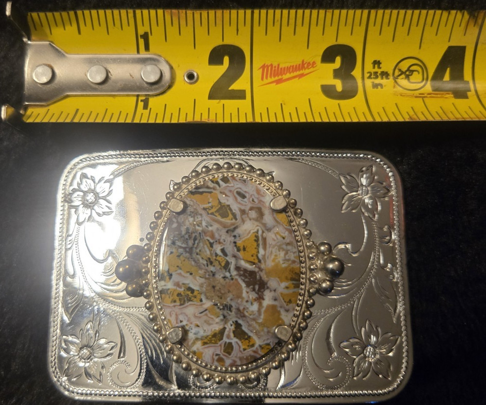 Men&rsquo;s Silver tone Western Floral Engraved Belt Buckle w/ Agate Inlay