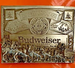 VINTAGE BELT BUCKLE BUDWEISER Bud King of Beers Raised Clydesdales Beautiful EUC