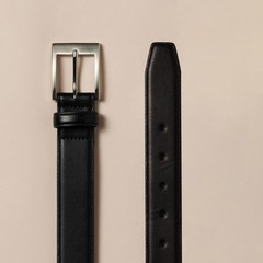 Amazon Essentials Men&rsquo;s Leather Belt with Metal Buckle, Classic 36, Black