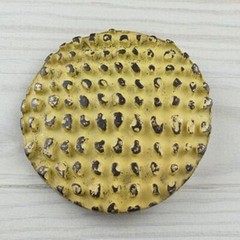 Studded relief circle round belt buckle gold removable clasp gs5266