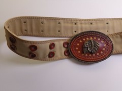 VTG RARE HUGO BOSS LEATHER NATIVE AMERICAN INDIAN CHIEF HEAD BELT BUCKLE 42,9&Prime;