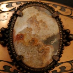 Men&rsquo;s Western Metal Belt Buckle Gold/Black Scroll Pattern Stone Inlay 1.5&Prime;