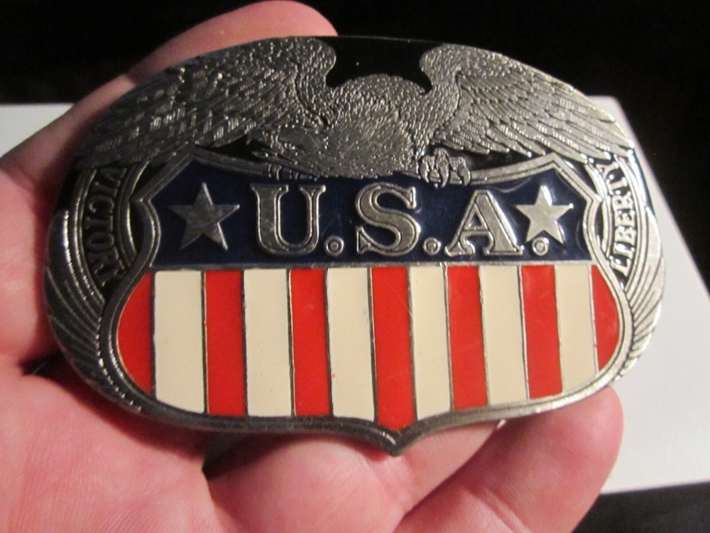 VINTAGE USA STARS AND STRIPES THEME BELT BUCKLE HEAVY GW-20