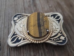 Vintage Brown Tiger Eye Country Western Mens Cowboy Belt Buckle 3&Prime; Gold Tone VGC