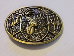 DEER HUNTING BUCK HUNTER Metal Belt Buckle (BRASS LOOKING)