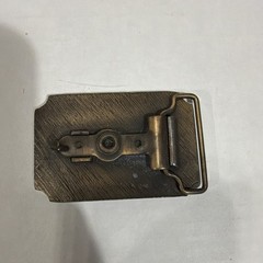 Men&rsquo;s DART Logo Metal Clip Belt Buckle – Bronze/Blue/Red Tone Colors