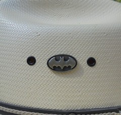 BATMAN LOGO HAT PIN SOLID DARKER PEWTER COLOR FINISH-new