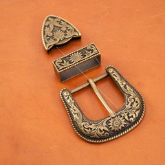 Western Belt Buckle Three Piece Set Antique Brass Floral Design Unisex 1 1/2&Prime;