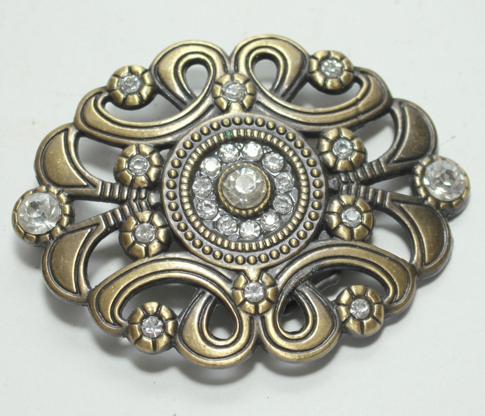 Cool Oval Brass Bling Belt Buckle w/ Crystals 3.5&Prime; x 2.5&Prime; Fits 1-1/2&Prime; wide belt