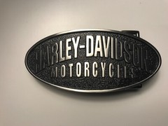 Harley-Davidson men&rsquo;s classic belt buckle.#97880-08VM.Brushed nickel w/ black.