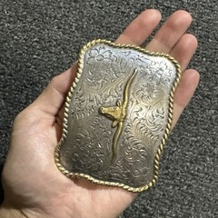 WESTERN STYLE BELT BUCKLE WITH LONGHORN IN THE CENTER 1995 4×3”