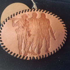 Embossed Leather oval belt buckle – Vietnam War memorial 3 men for 1-3/4&Prime; Army