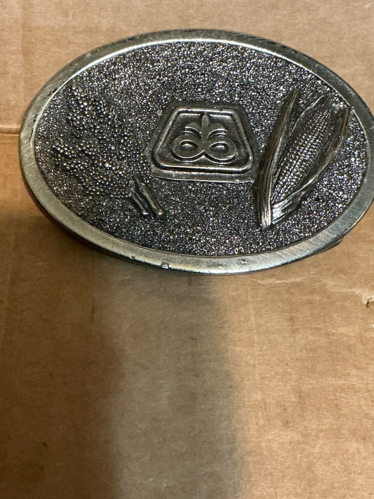 Used Metal Alloy Belt Buckle Pioneer HI-BRED Intl Inc Seeds Advertisement Item?