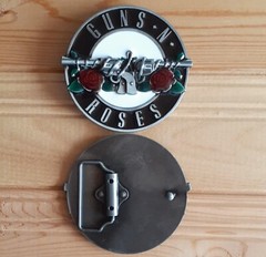 Guns N&rsquo; Roses music belt buckle (choice colors)