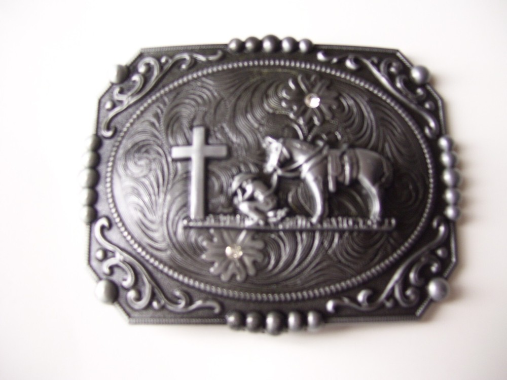 Belt Buckle Praying Cowboy Kneeling at Cross Western Floral Large 4.5&Prime;x 3.5&Prime;