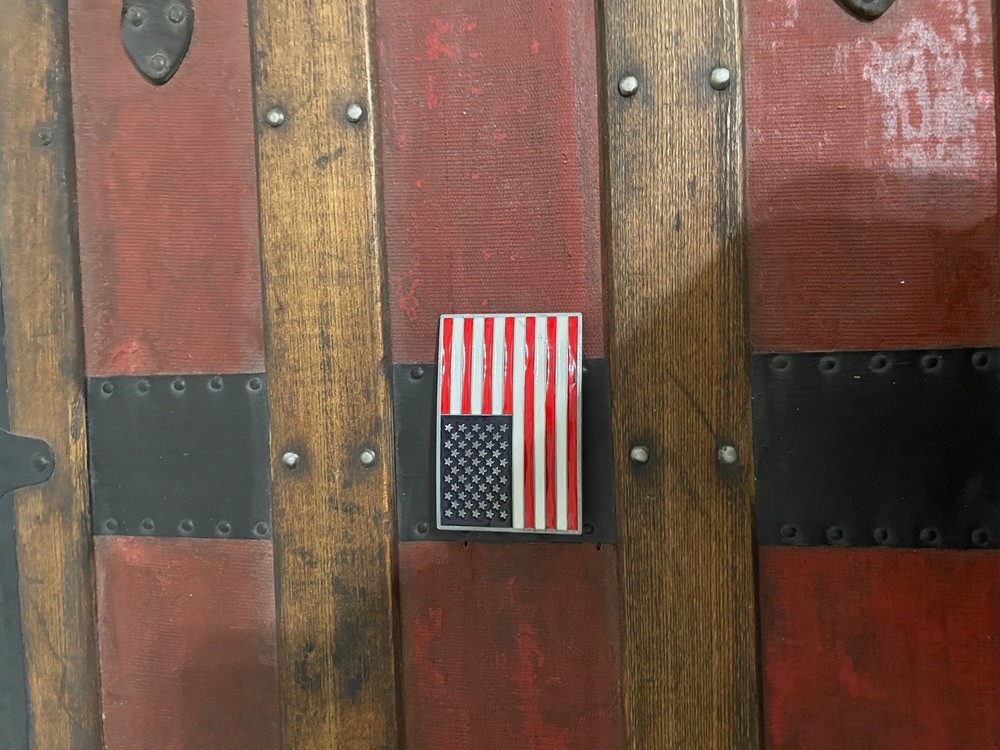 American Flag Belt buckle (used-excellent)