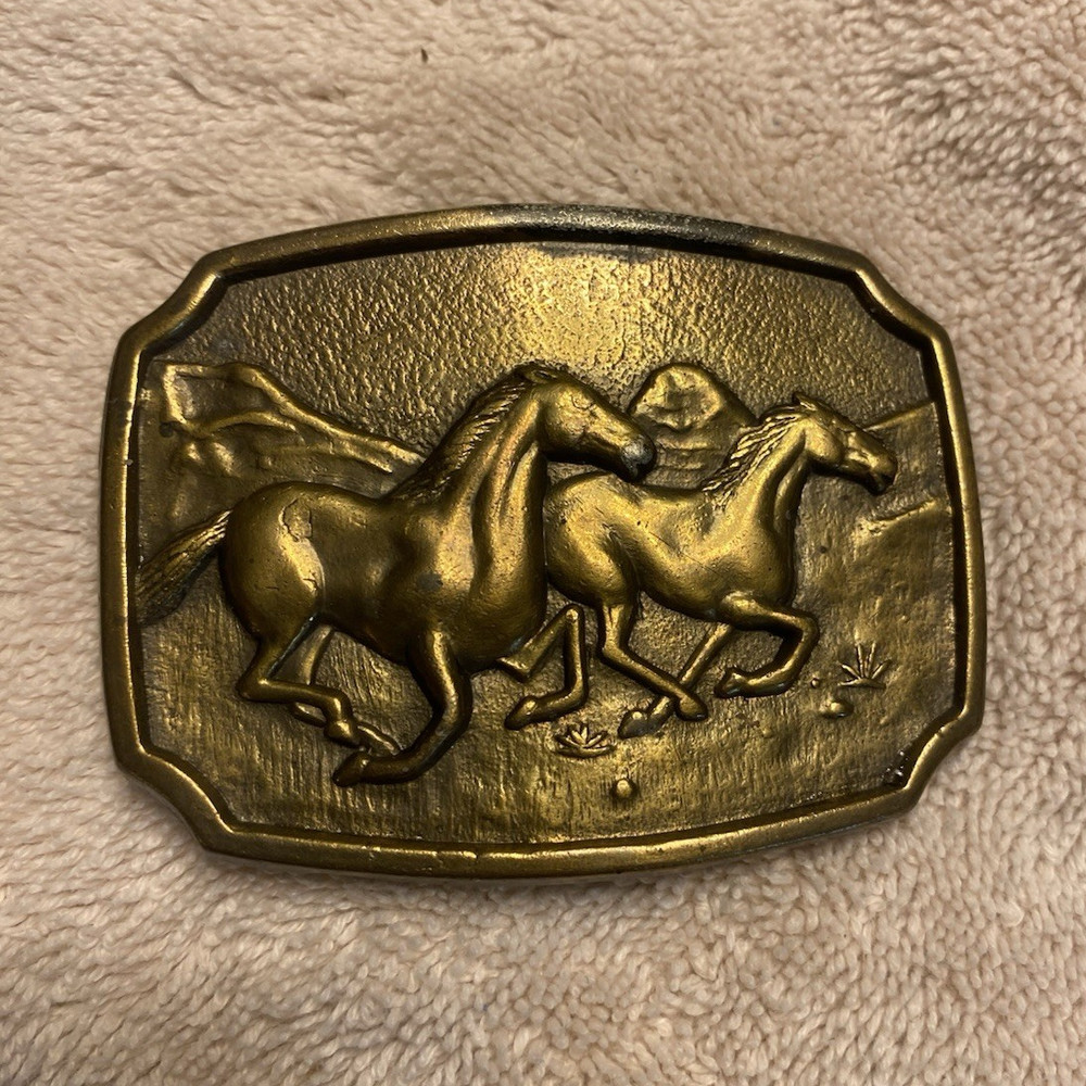 Men&rsquo;s Gold Tone Metal Western Horse Belt Buckle Antique Finish Fits 1.5 in