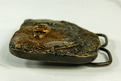 Grizzly Bear with Salmon brass belt buckle vintage Bergamot Brass Works 1978