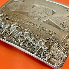VINTAGE BELT BUCKLE BUDWEISER Bud King of Beers Raised Clydesdales Beautiful EUC