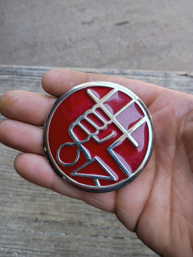 HELLBOY BELT BUCKLE UNIVERSAL STUDIOS Comic Con Hell Boy