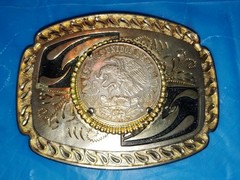 Vintage 1968 Mexico 25 Pesos Coin in Silver Tone Belt Buckle Western Mens Cowboy