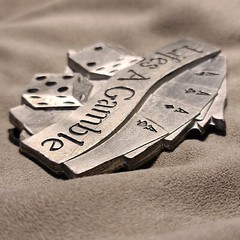 Poker Hand Lifes A Gamble Belt Buckle Aces Dice Cards Metal Mobtown 2002