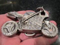 MOTOR CYCLE DESIGN BELT BUCKLE SILVER TONE COVERED IN CRYSTALS GW-17