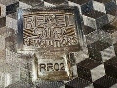 Rebel Revolutions Retro Gold Tone Ghetto Blaster / Boom Box Belt Buckle
