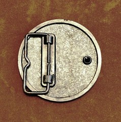1982 World&rsquo;s Fair Metal Belt Buckle Knoxville Tennessee