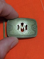 vintage 1940s antique SILVER PLATE belt buckle « M » brass GIANT GRIP western