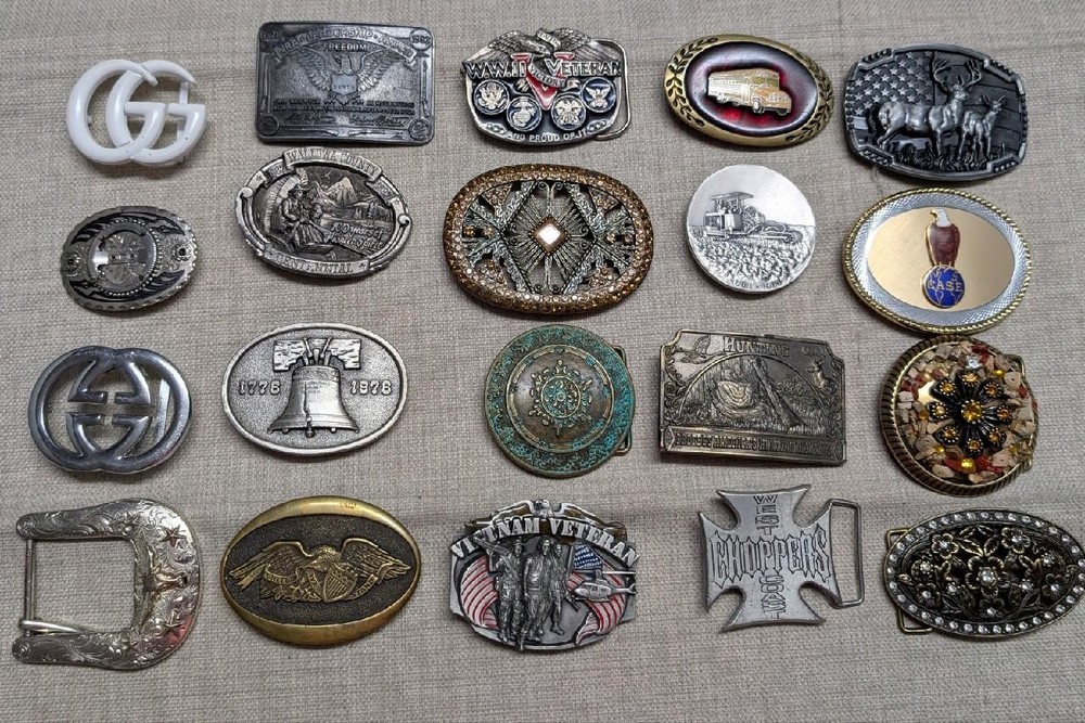 vintage LOT OF 20 belt buckles WESTERN brass metal cowboy 1970s 1980&rsquo;s 1990&rsquo;s