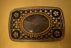 Western Flower Pattern with Brown Stone Oval Brass Metal Belt Buckle Unisex