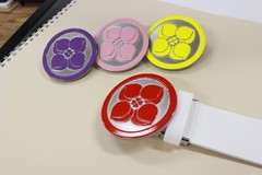 Red Silver Pop Buckle Peach Four Leaf Clover White Leather Round Adjustable Belt