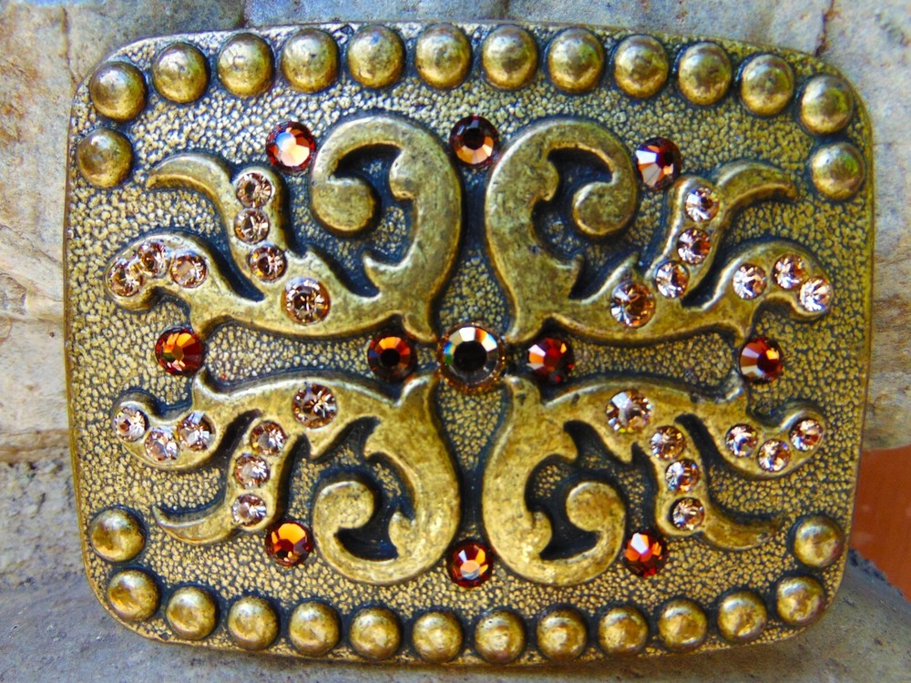 WESTERN STYLE HEAVY BRASS BELT BUCKLE WITH GOLD RHINESTONES
