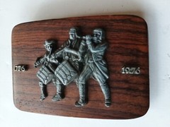 Wooden 1776 – 1976 Bicentennial Patriotic Belt Buckle Drummers USA Spirit of 76