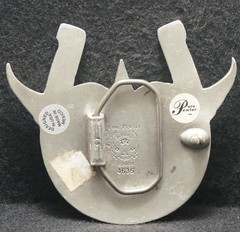 XE19166 VINTAGE 2004 ***STAR W/ WINGS IN HORSESHOE*** WESTERN STYLE BELT BUCKLE