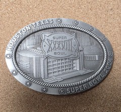 Super Bowel 2004 Houston Texas Pewter 2 1/2&Prime; X 3 1/2&Prime; Oval Belt Buckle